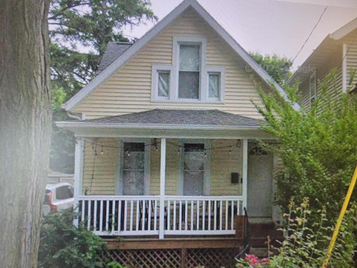 209 N Ingersoll St, Madison, WI 53703