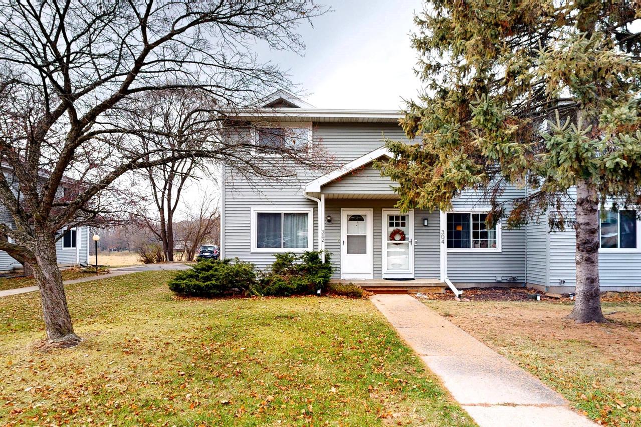 302 Swanton Rd, Madison, WI 53714