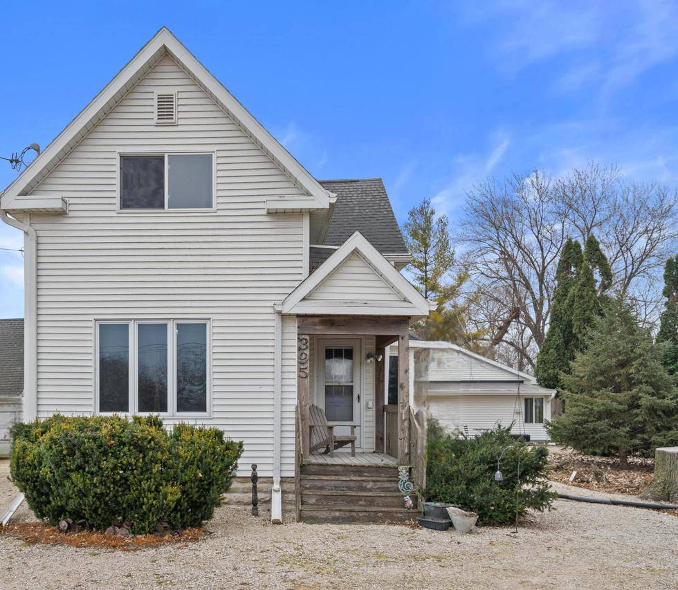 395 N Main St, Oakfield, WI 53065