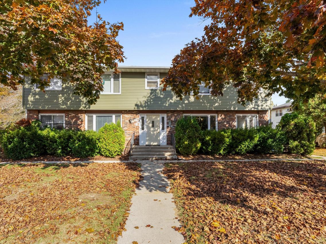 2922 39th St, Two Rivers, WI 54241