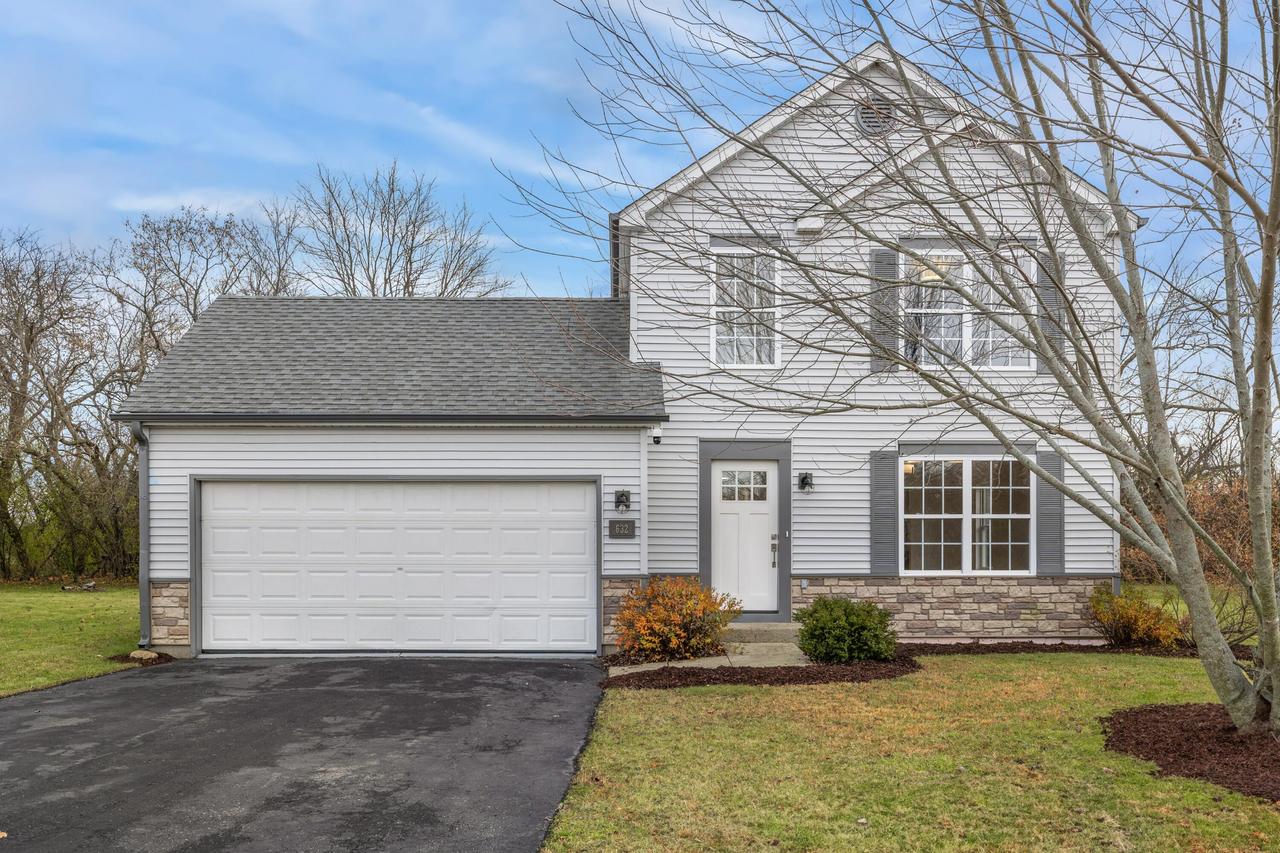 632 Partridge Pkwy, Genoa City, WI 53128