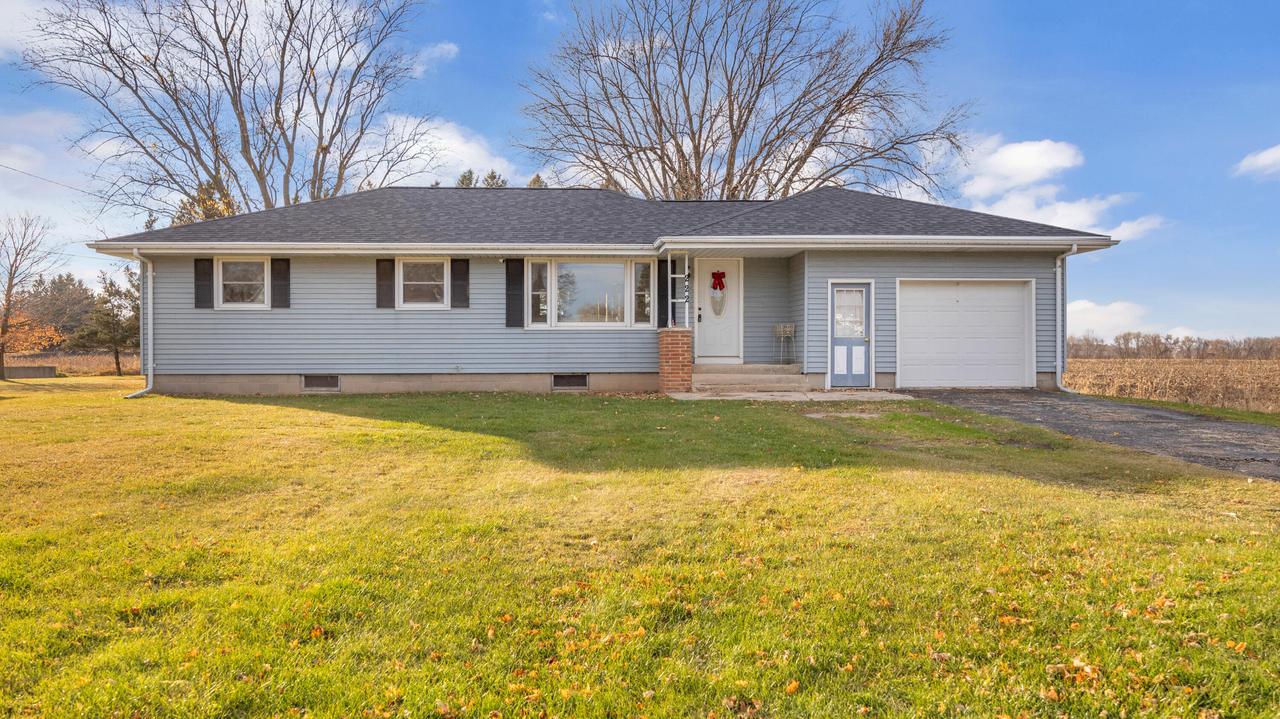 222 N Otis St, Glenbeulah, WI 53023