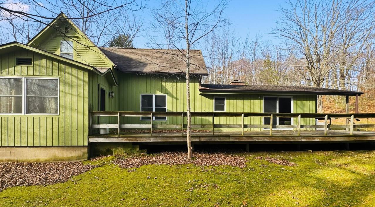 1927 Main St, Washington, WI 54246