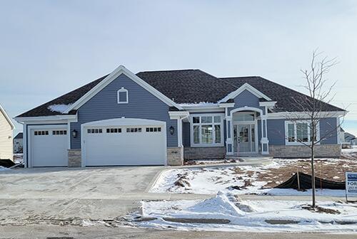 1940 N Creek Dr #Lt111, Grafton, WI 53024