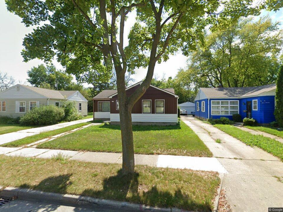 2245 W Rohr Ave, Milwaukee, WI 53209