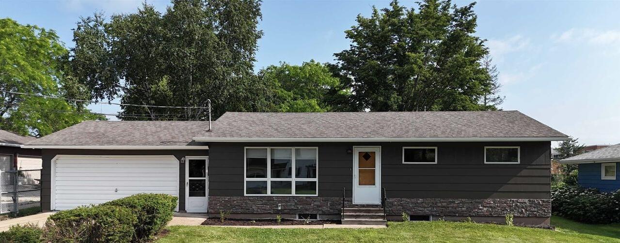 828 North St, Sparta, WI 54656