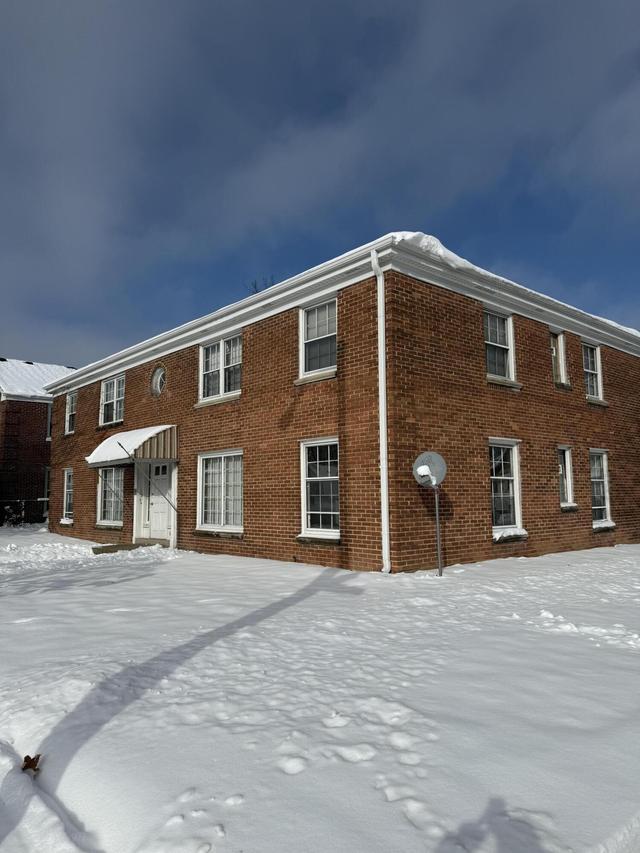 6100 W Lisbon Ave, Milwaukee, WI 53210