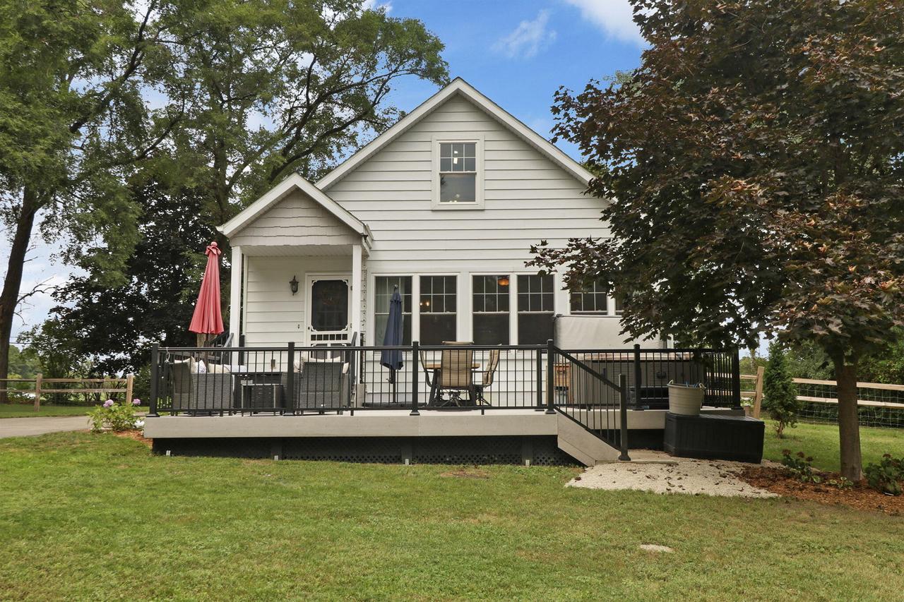 9105 Gittings Rd, Mount Pleasant, WI 53406