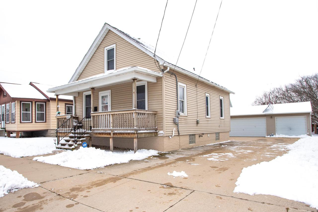 2404 Jackson St., Two Rivers, WI 54241