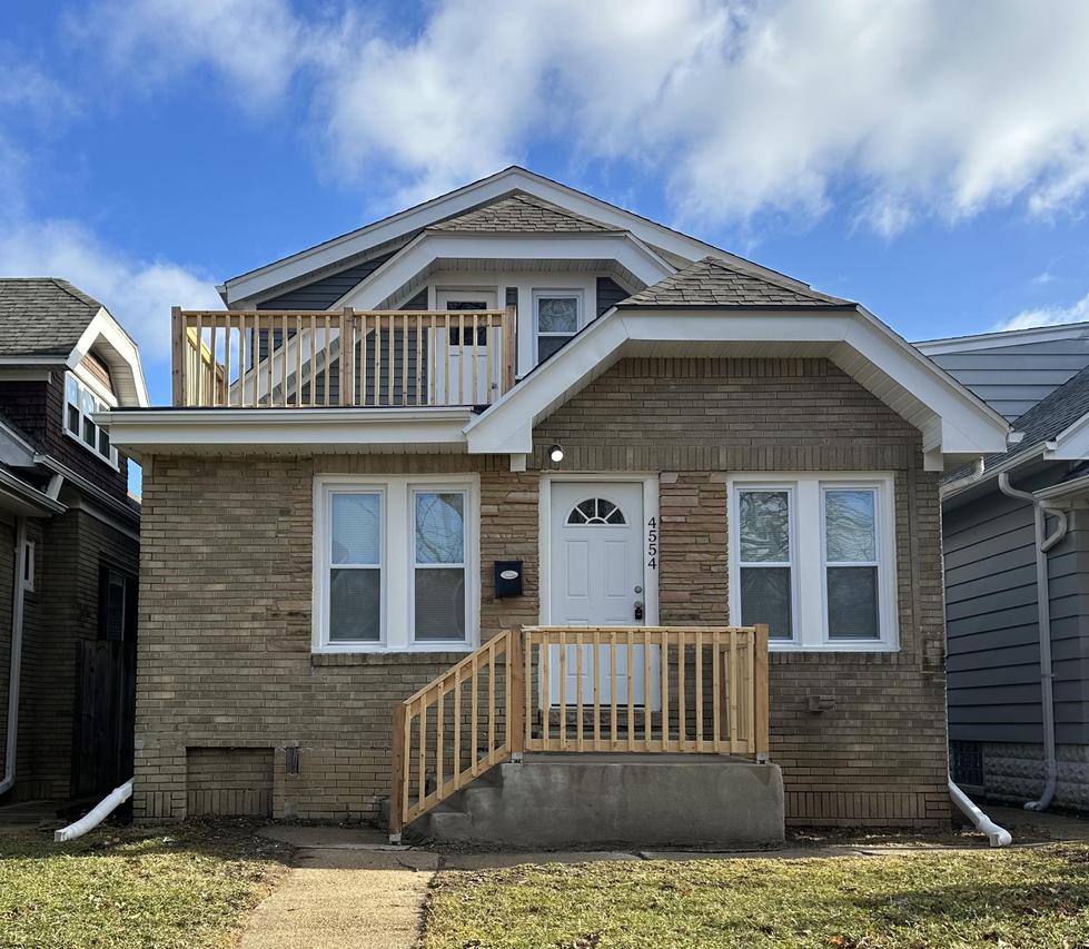 4554 N 37th St, Milwaukee, WI 53209