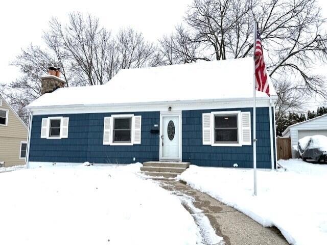 125 S Summit Dr, Port Washington, WI 53074