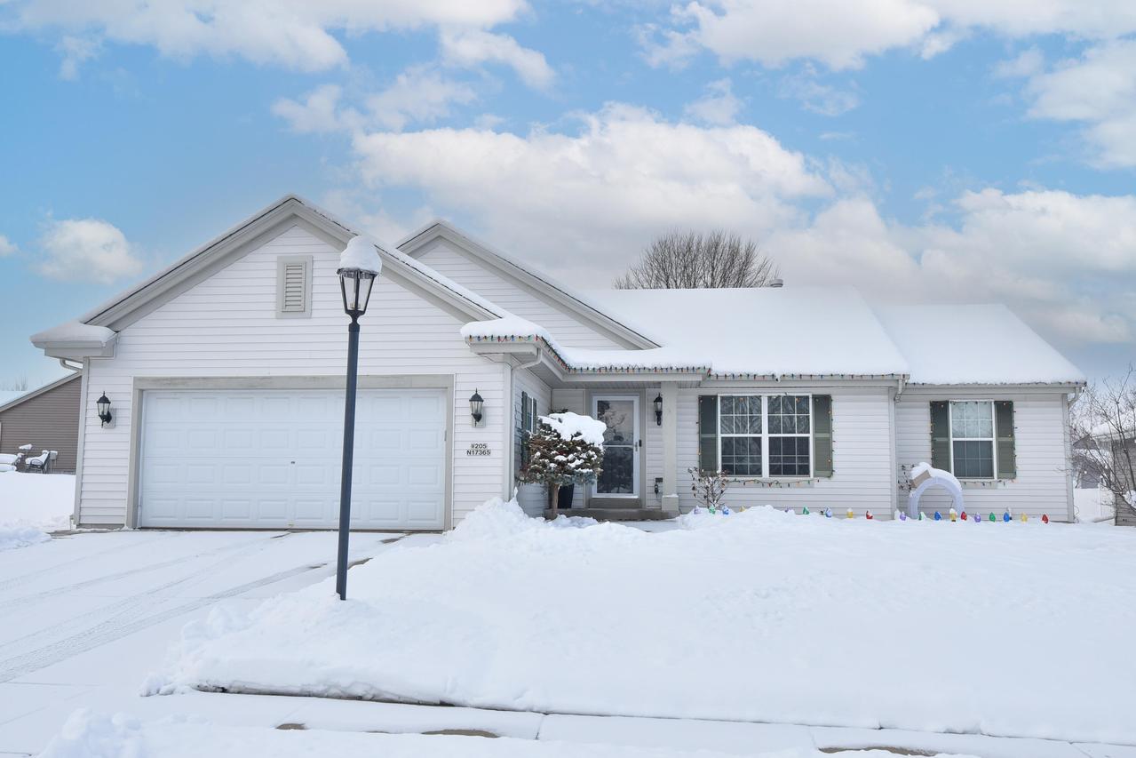 W205N17365 Spring Ridge, Jackson, WI 53037