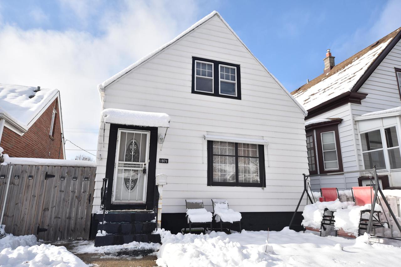 1971 S 32nd St., Milwaukee, WI 53215