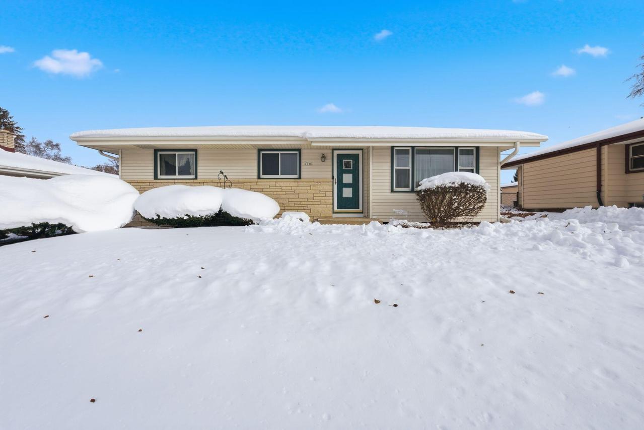 6026 S Pennsylvania Ave, Cudahy, WI 53110