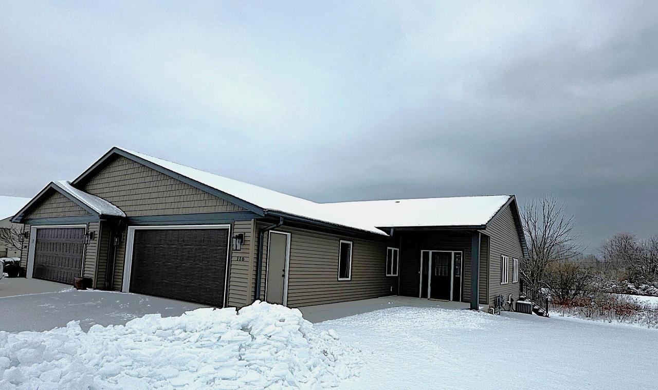 116 Sunrise Ct, Cedar Grove, WI 53013