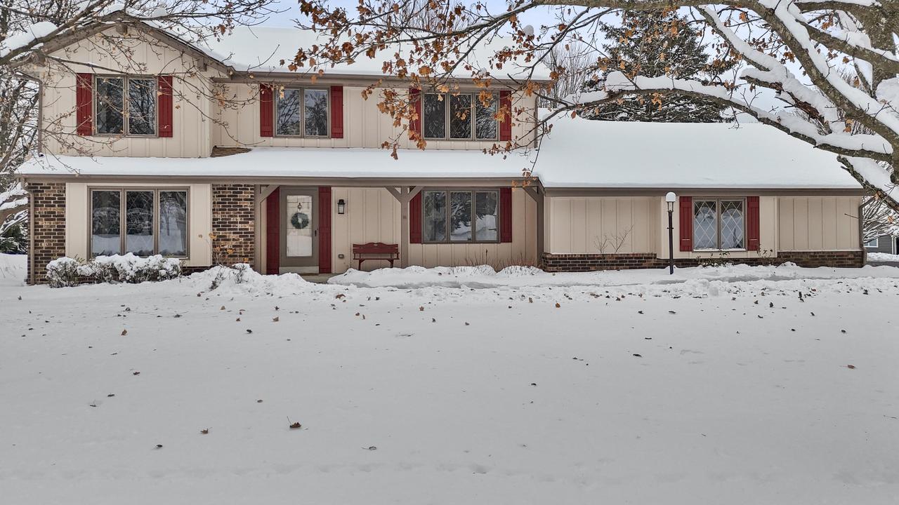 S14W31855 High Meadow, Genesee, WI 53018