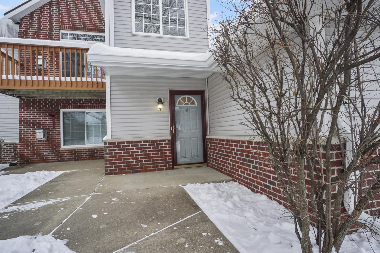 2145 Broken Hill Rd. #8, Waukesha, WI 53188