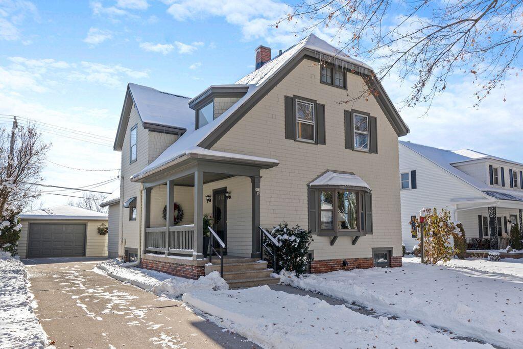 142 South Rd, Kohler, WI 53044