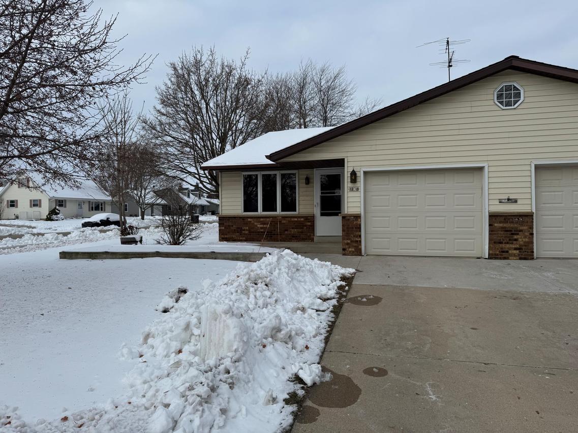 1236 Wisconsin Ave, Oostburg, WI 53070
