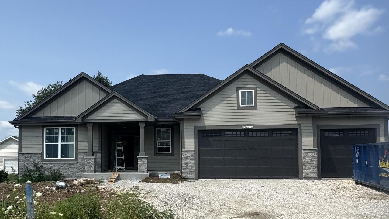 N75W24746 Lauren Dr, Sussex, WI 53089
