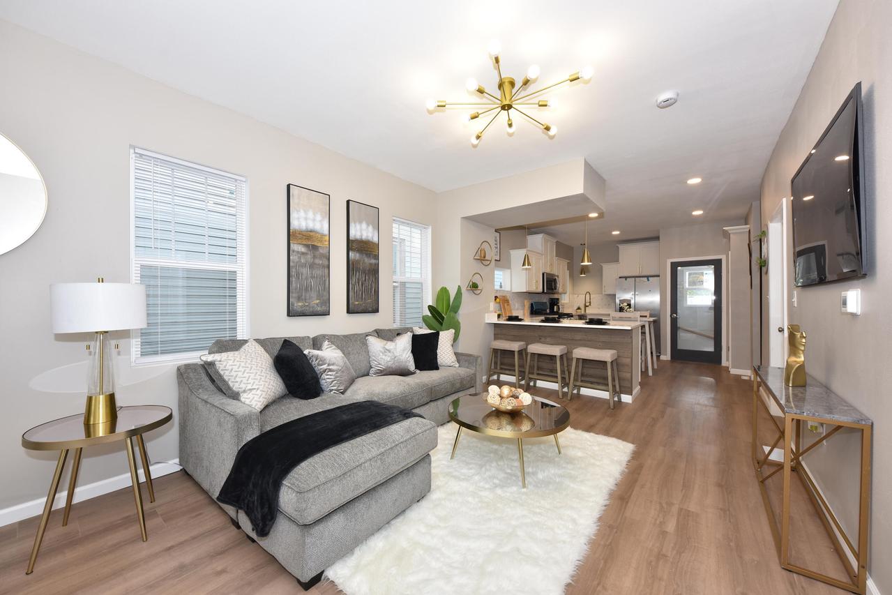 1341 N 38th St, Milwaukee, WI 53208