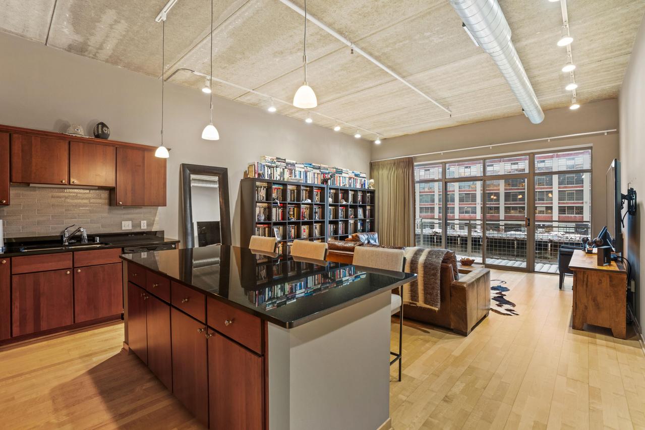 210 S Water St #218, Milwaukee, WI 53204