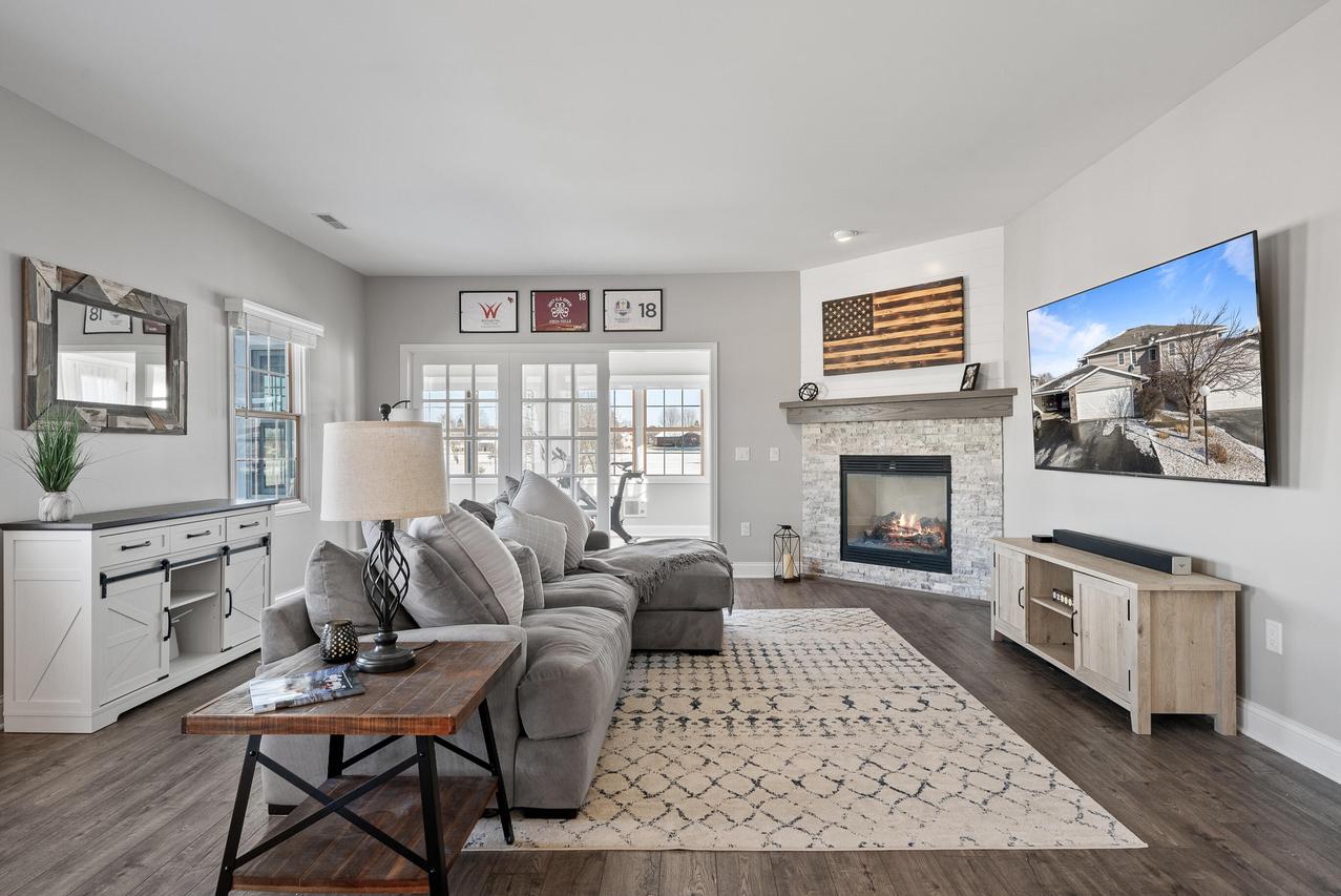 208 Potter Rd #202, Elkhorn, WI 53121