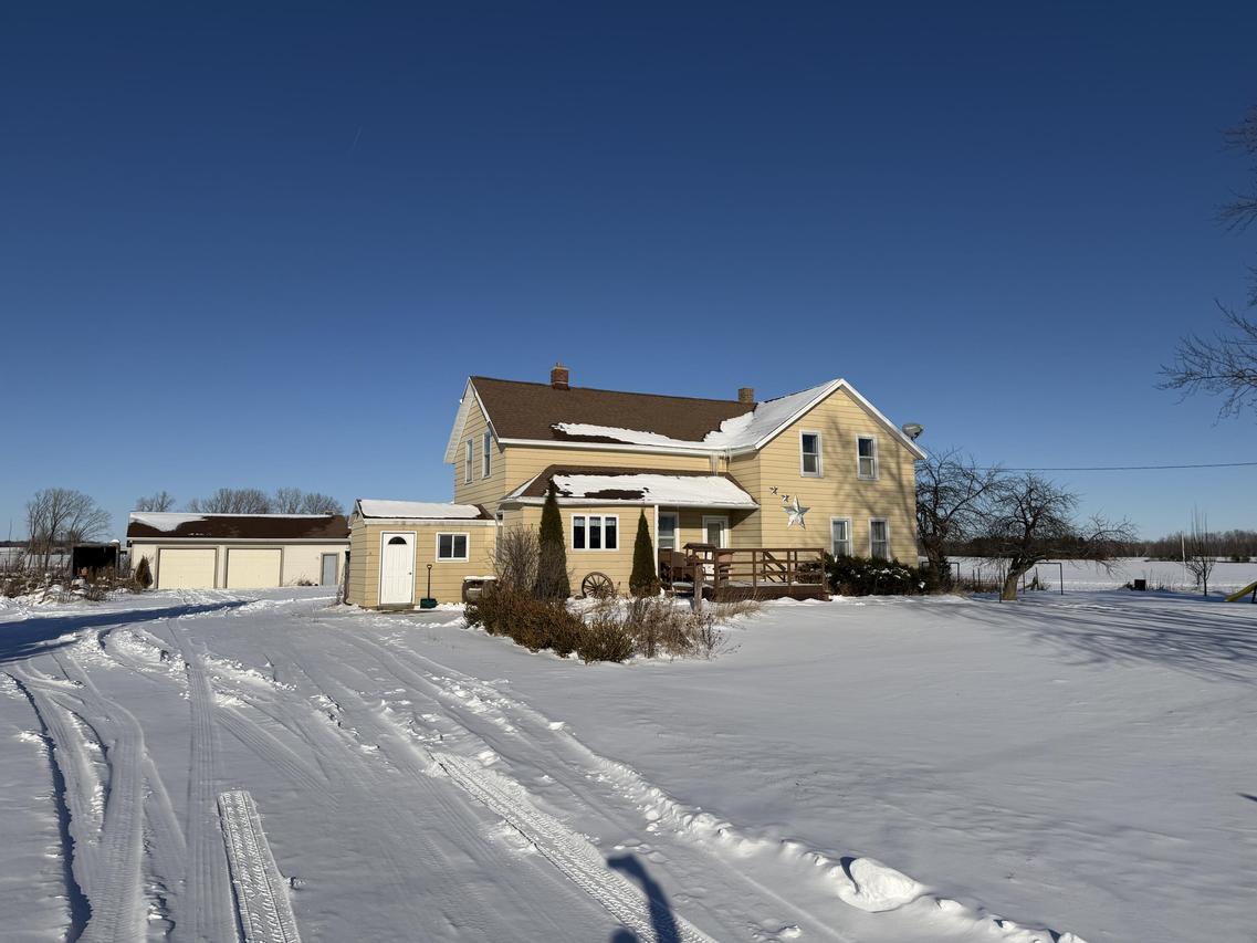 4215 Hill Rd, Morrison, WI 54126