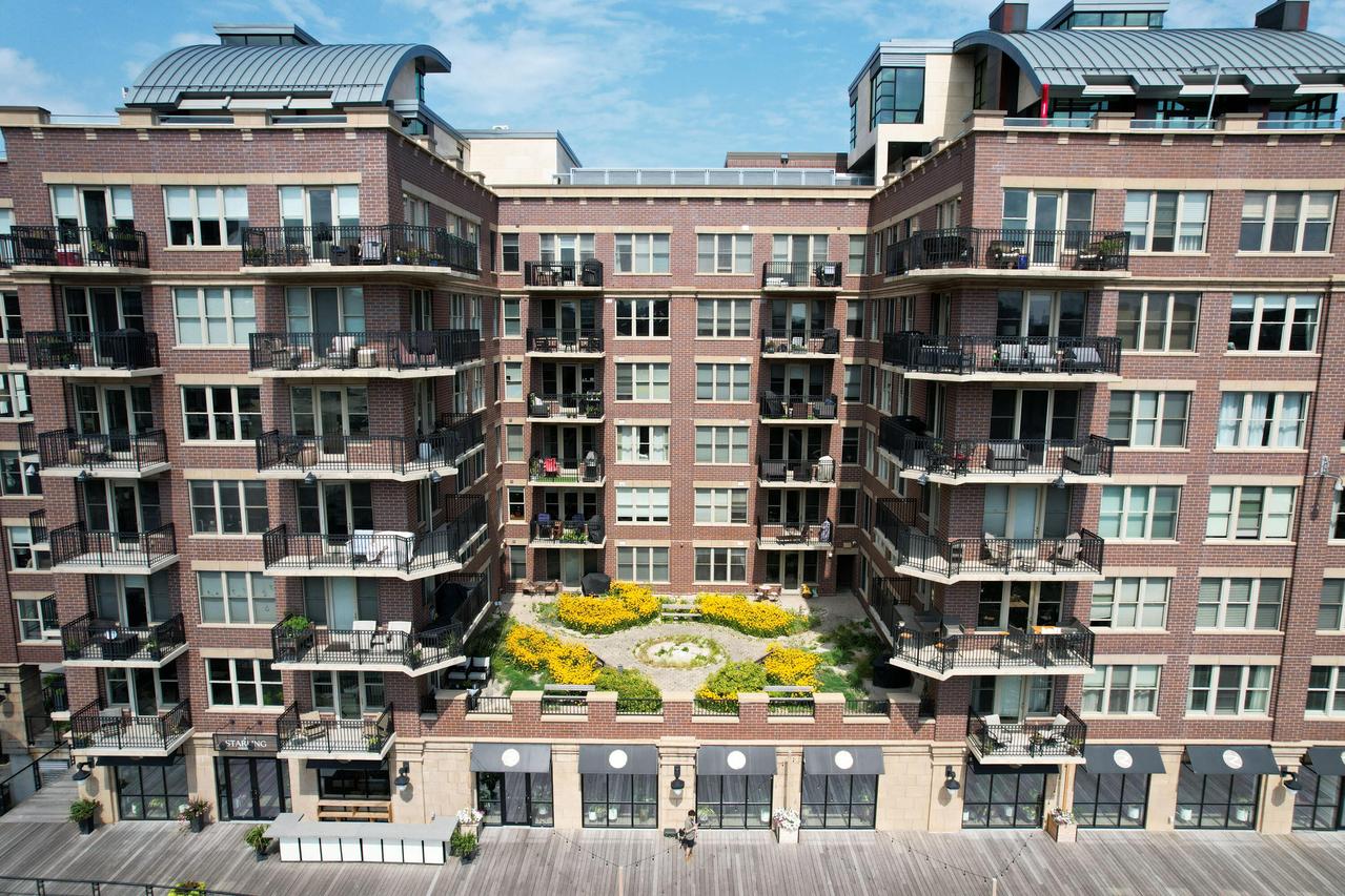 102 N Water St #212, Milwaukee, WI 53202