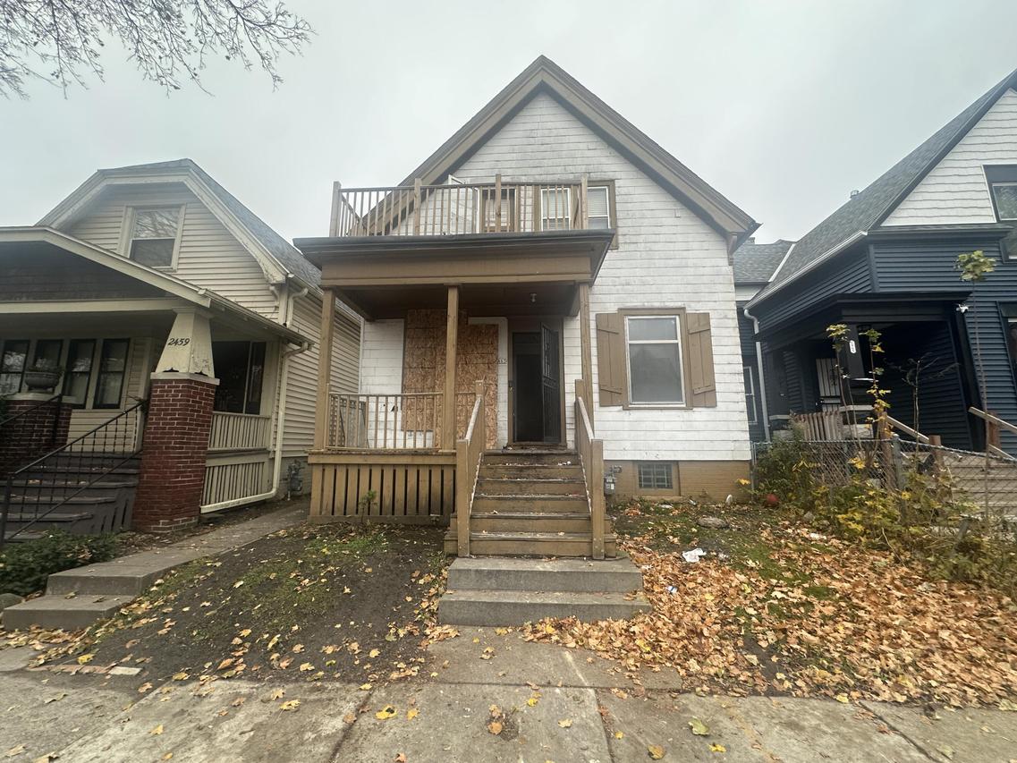 2463 N 22nd St, Milwaukee, WI 53206