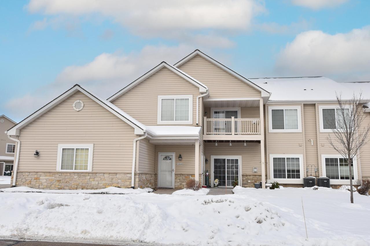 21834 N Weather Edge Cir #A, Lannon, WI 53046