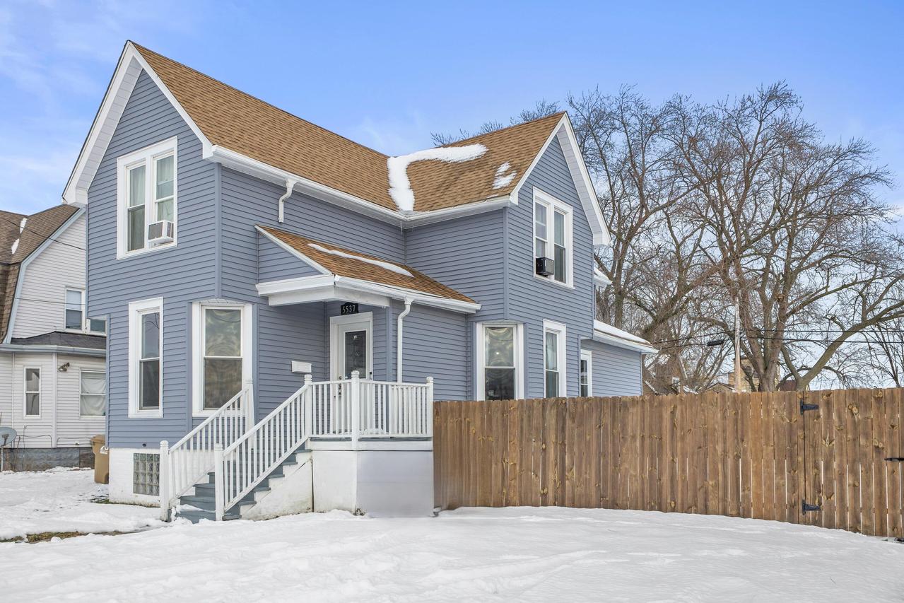 5537 24th Ave, Kenosha, WI 53140