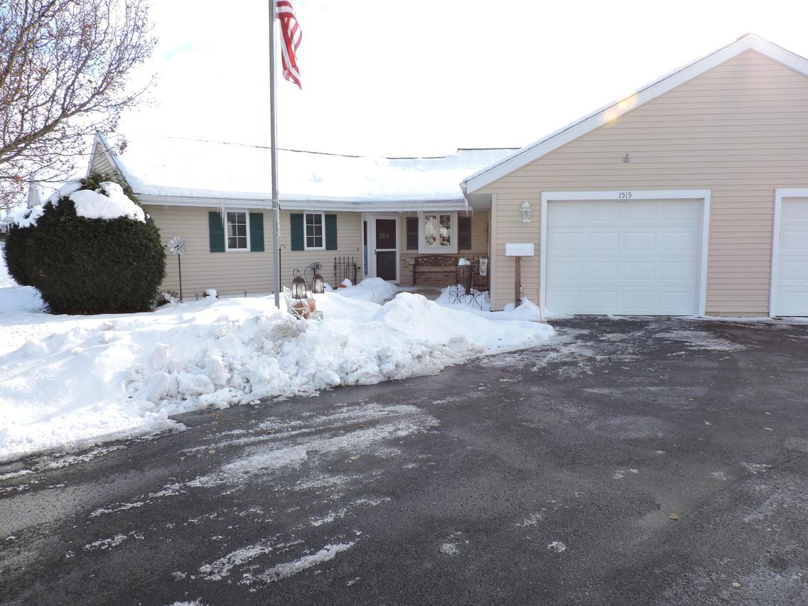 1515 Raveen St, Fort Atkinson, WI 53538