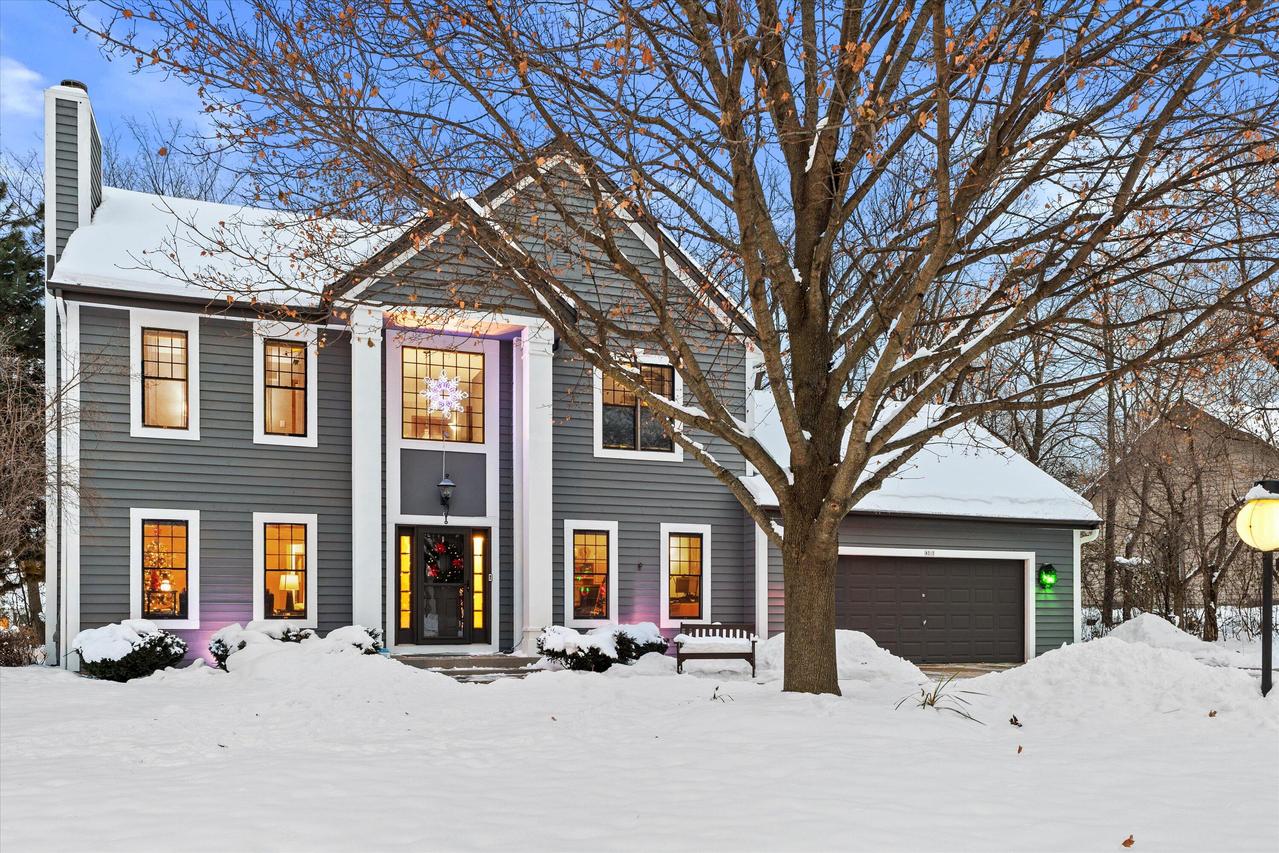 4510 S 123rd St, Greenfield, WI 53228