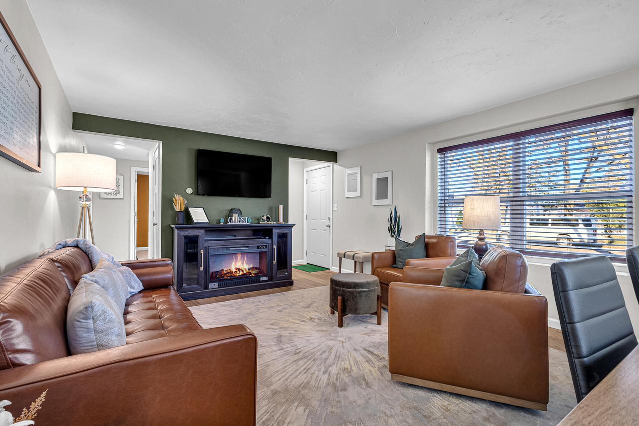 1744 13th Ave, Green Bay, WI 54304