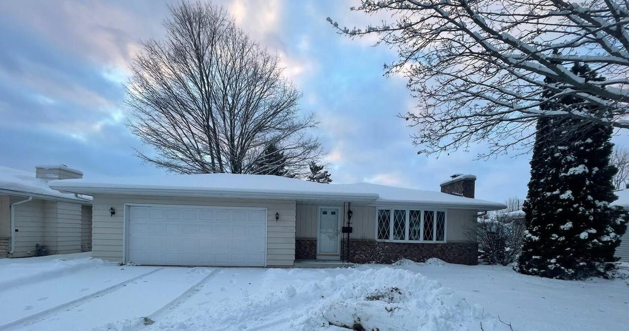 2424 N 36th St, Sheboygan, WI 53083