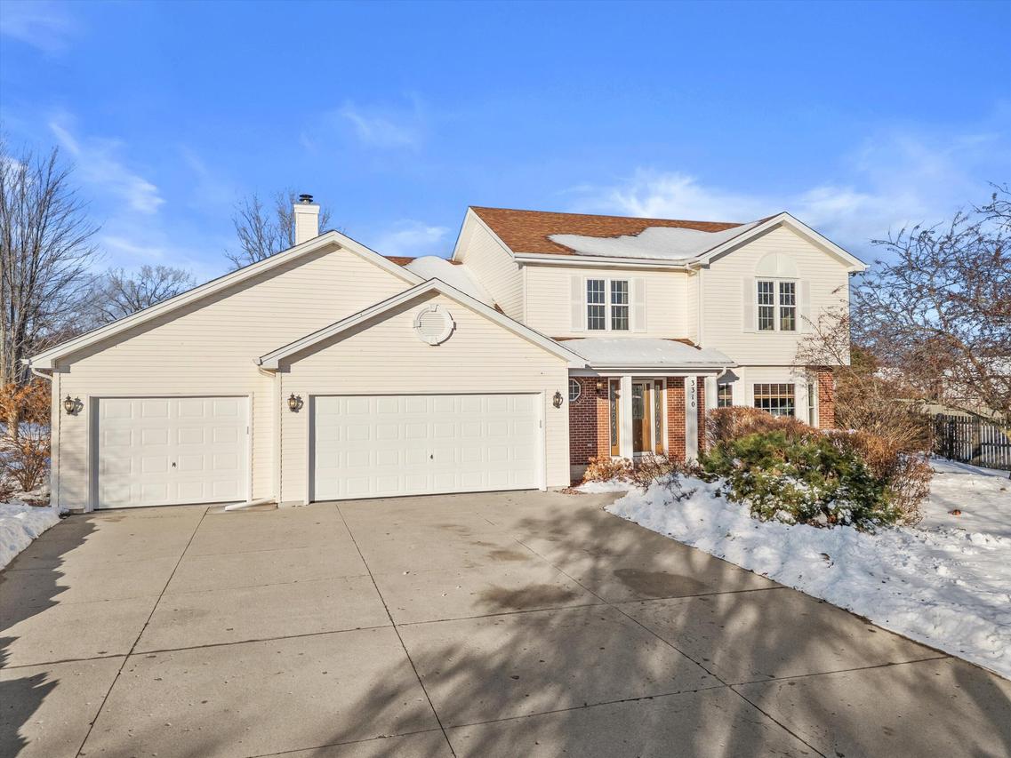 3310 108th Pl, Pleasant Prairie, WI 53158