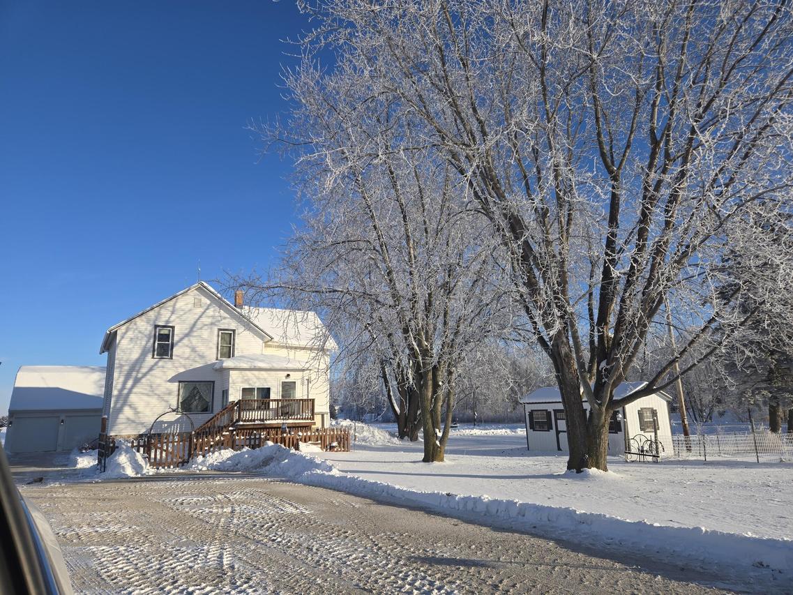 9014 North Ave, Cleveland, WI 53015