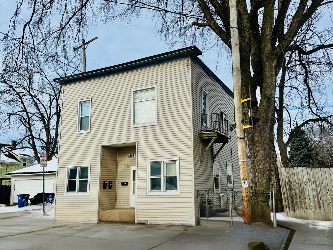 2608 16th St, Racine, WI 53405