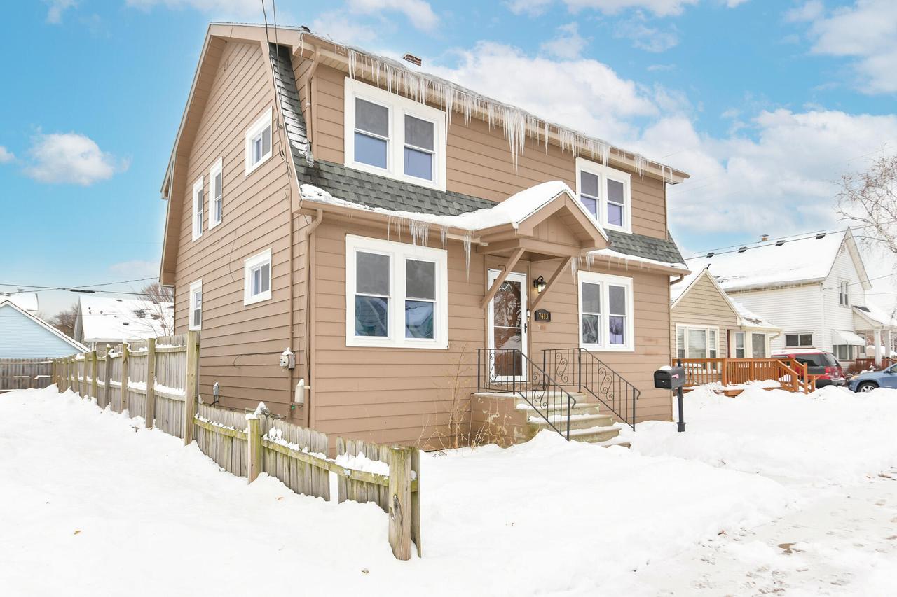 7413 15th Ave, Kenosha, WI 53143