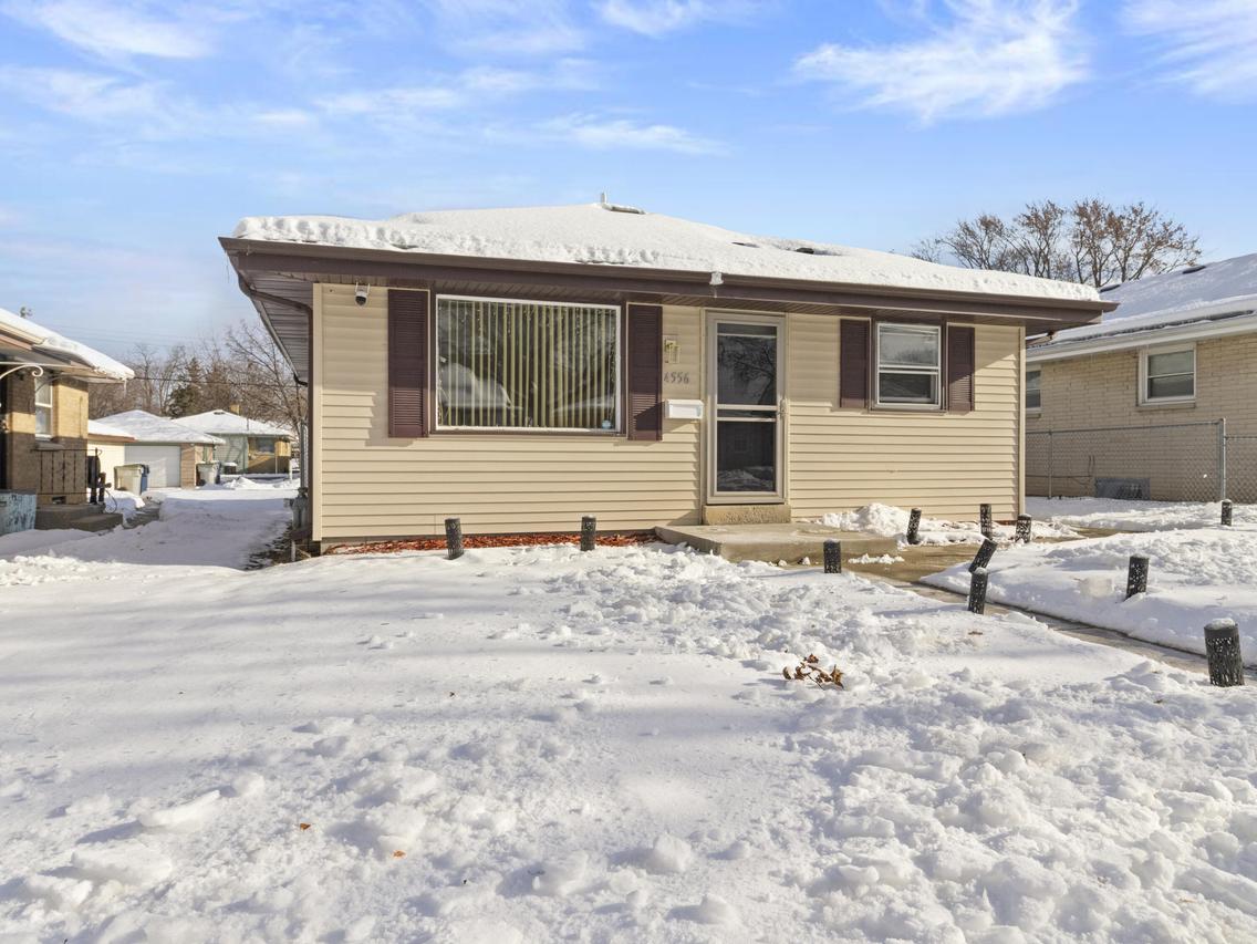 4556 N 71st St, Milwaukee, WI 53218
