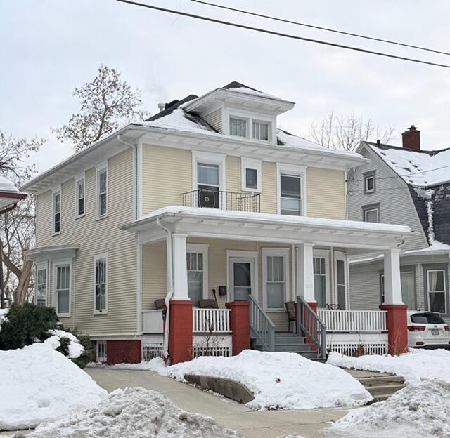 1221 Yout St, Racine, WI 53402