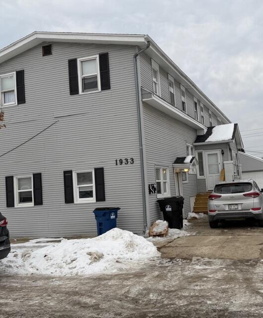1933 Case Ave, Racine, WI 53403