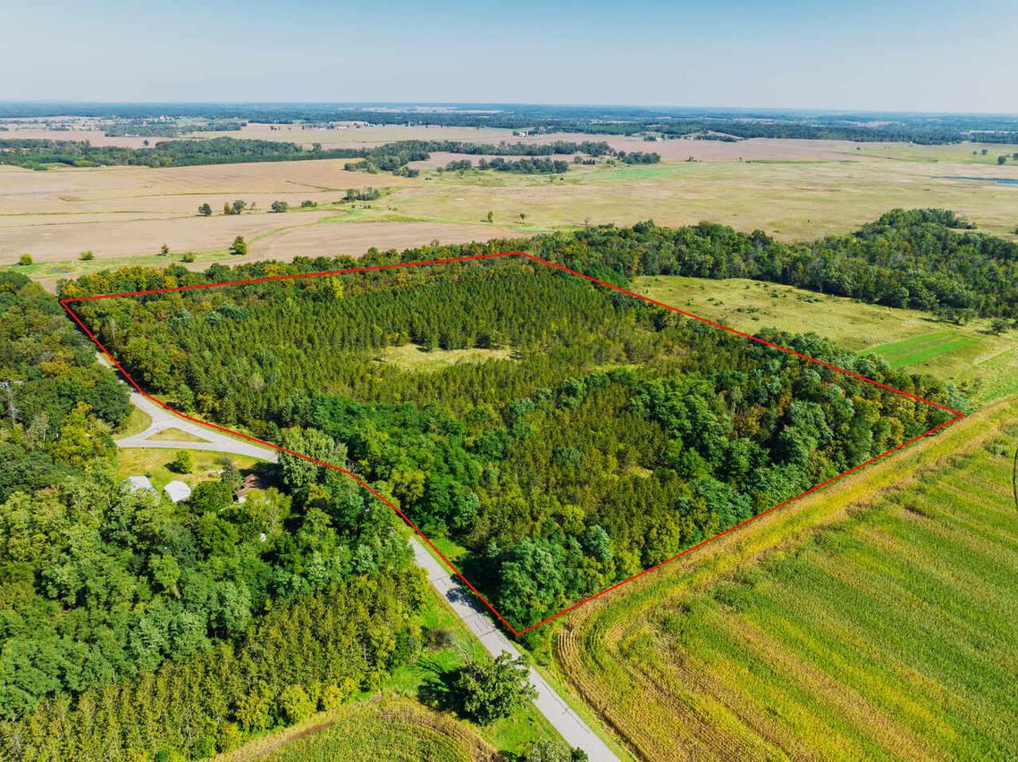 Lt1 1st Ln, New Haven, WI 53952