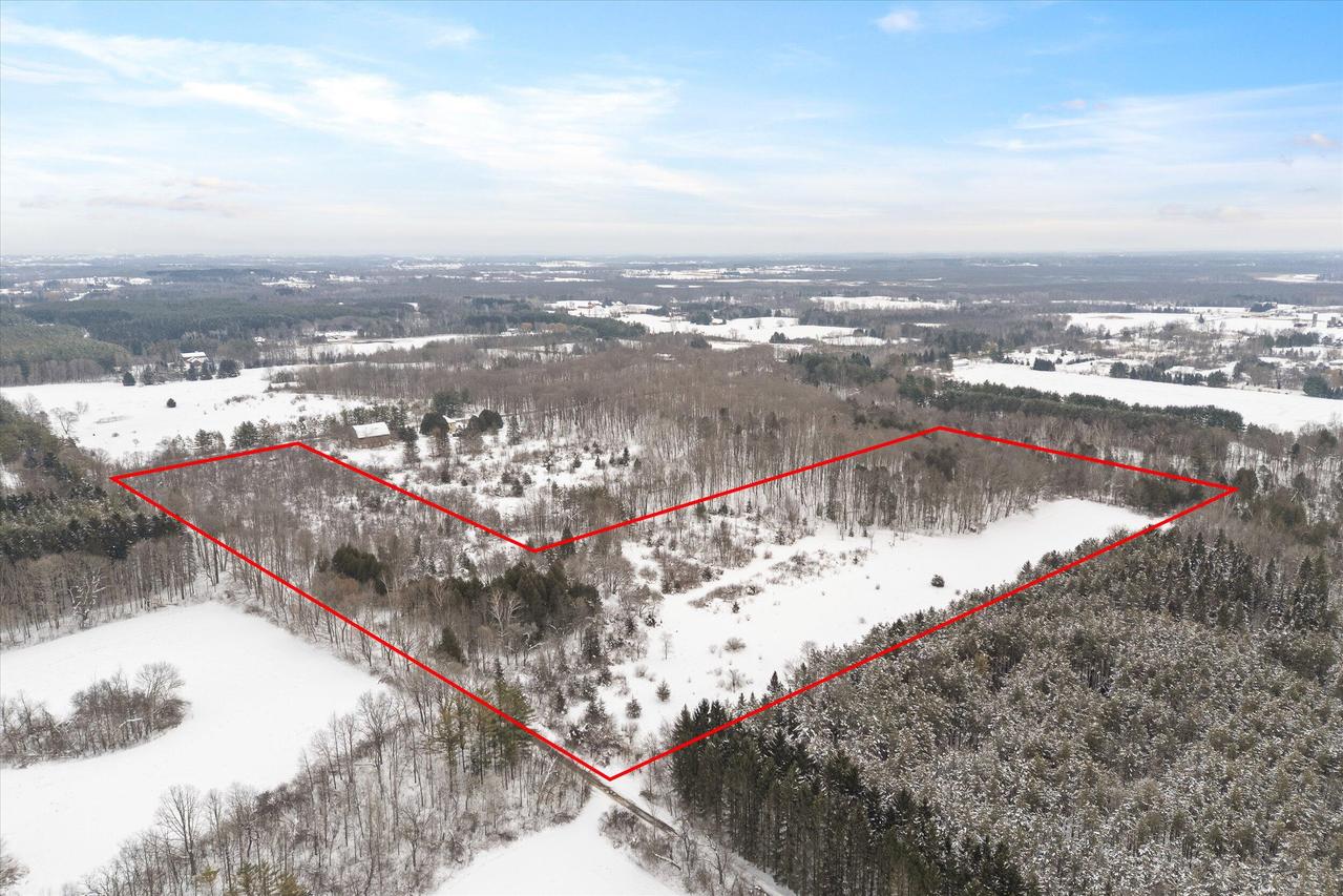 Lt3 Blue Goose Rd, Saukville, WI 53095