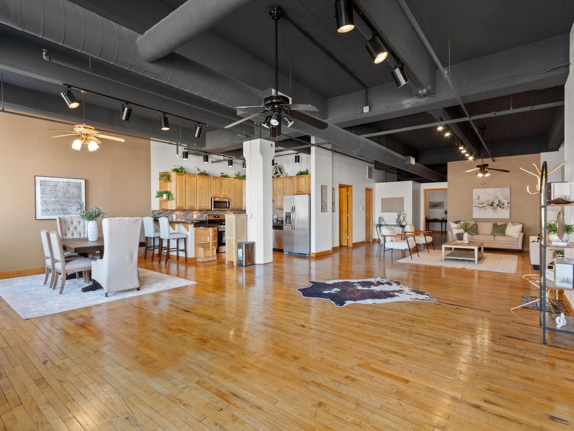 730 N Plankinton Ave #8C, Milwaukee, WI 53203