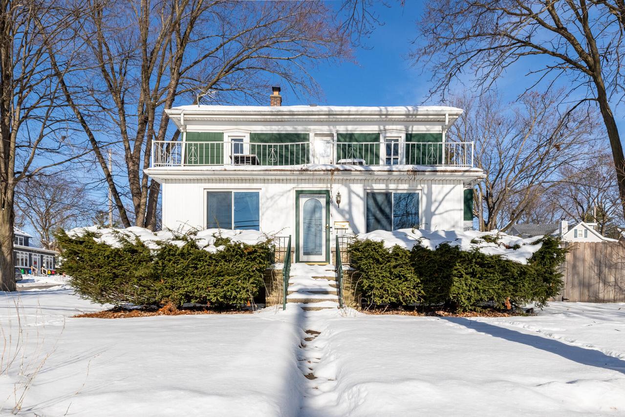 106 Union St, Hartford, WI 53027