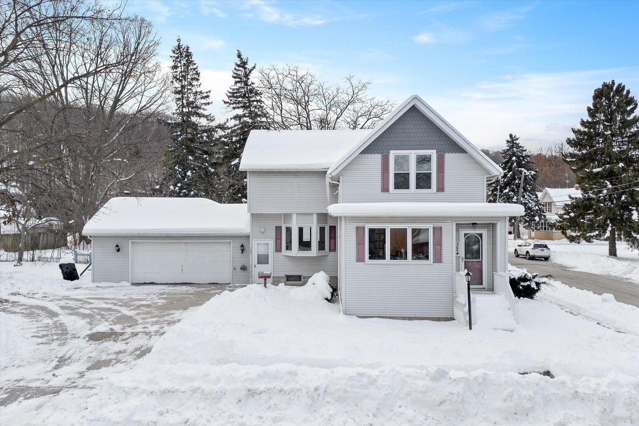 324 Park St, Plymouth, WI 53073