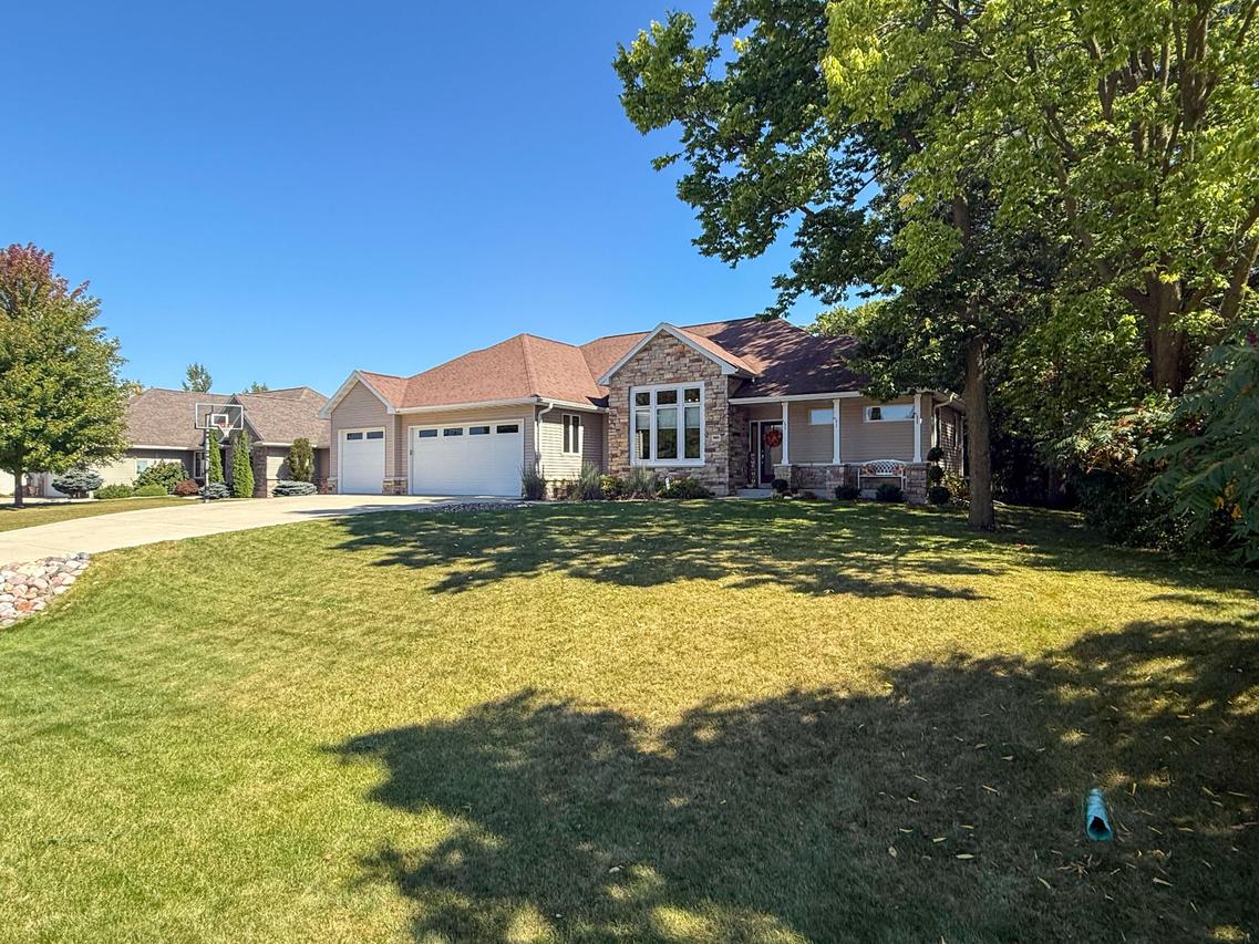 485 Whispering Springs, Fond Du Lac, WI 54937
