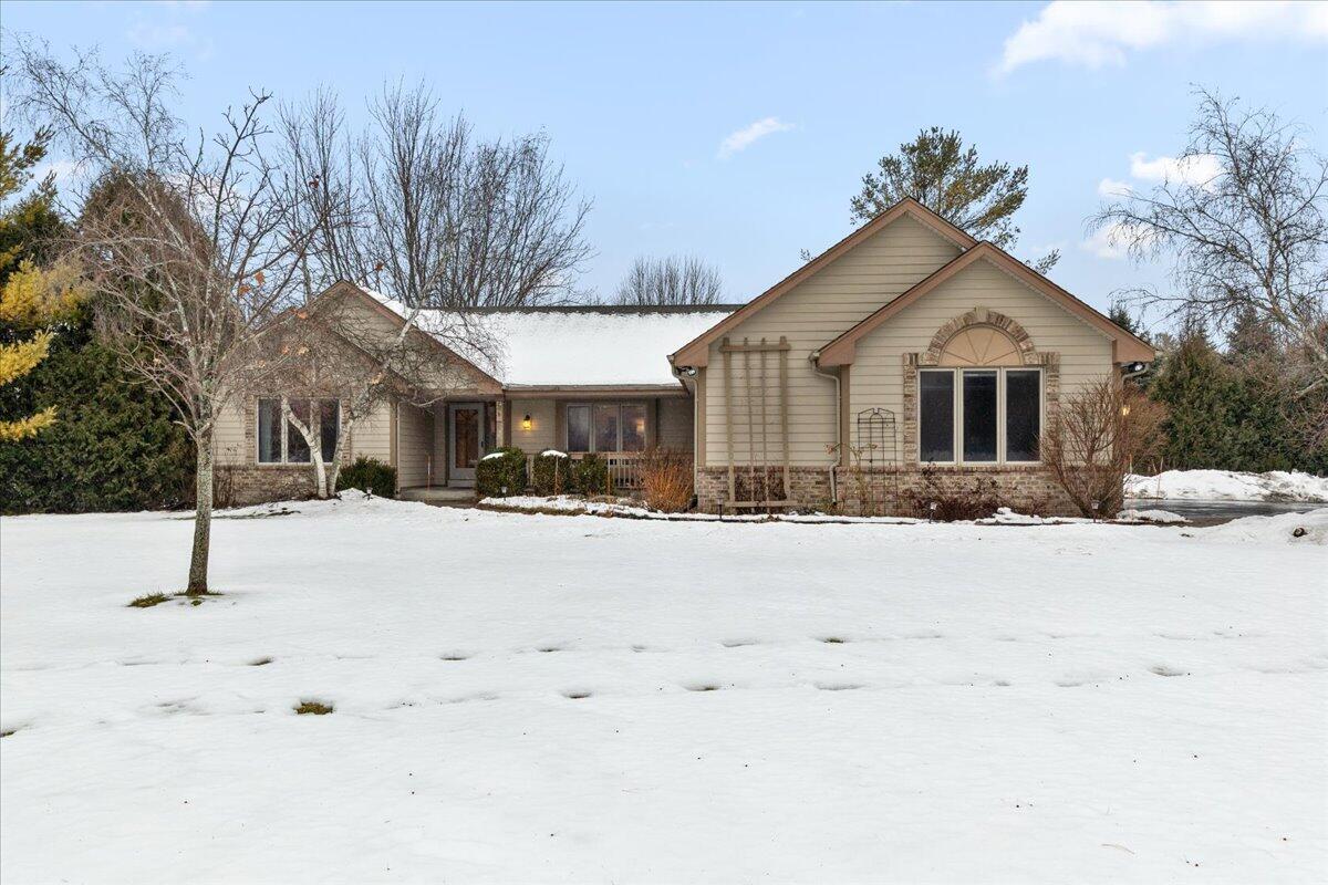 9148 Sunny Ridge, Cedarburg, WI 53012